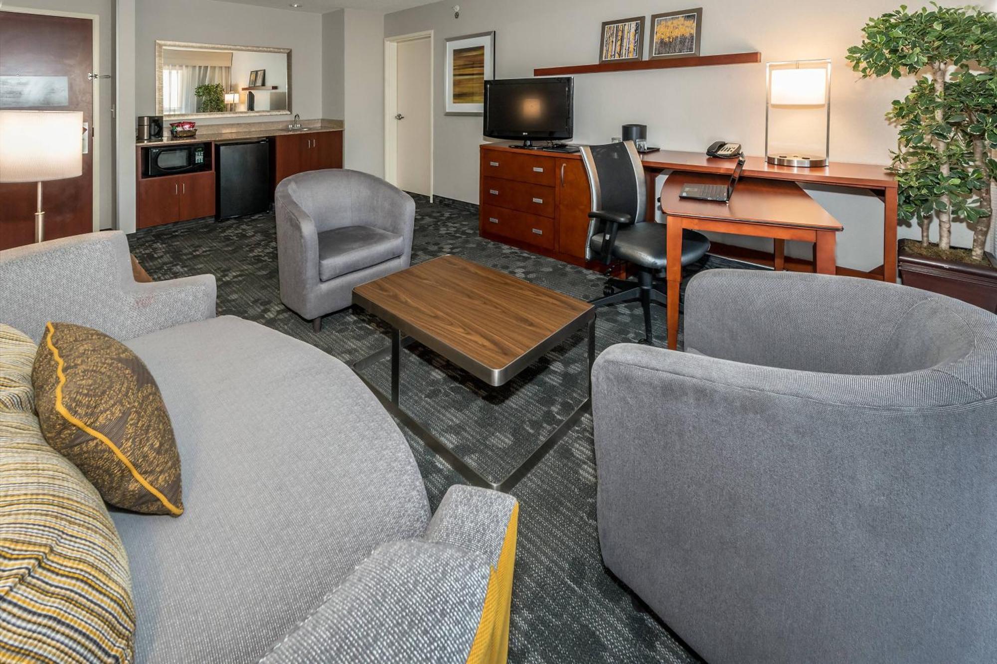 Courtyard By Marriott Панама-Сити Экстерьер фото